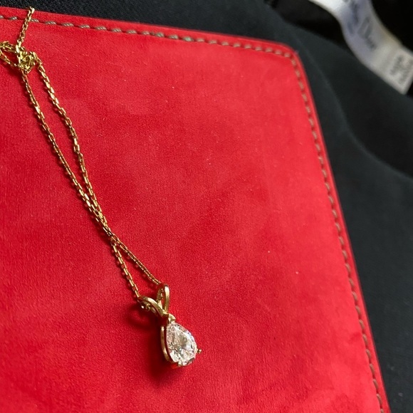 Small vintage pendant on a gold plated chain - Picture 3 of 8